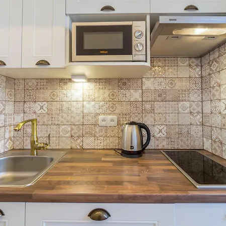 Near Parus Business Centre * Kiev
