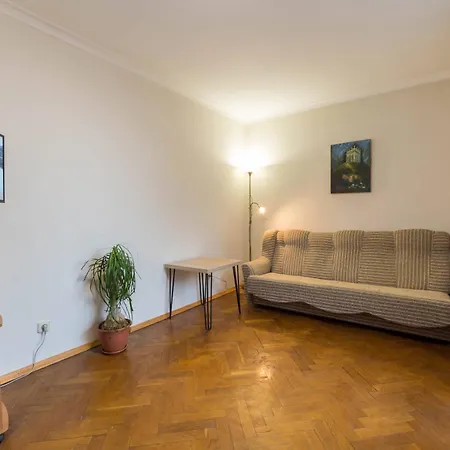 Near Parus Business Centre * Kiev