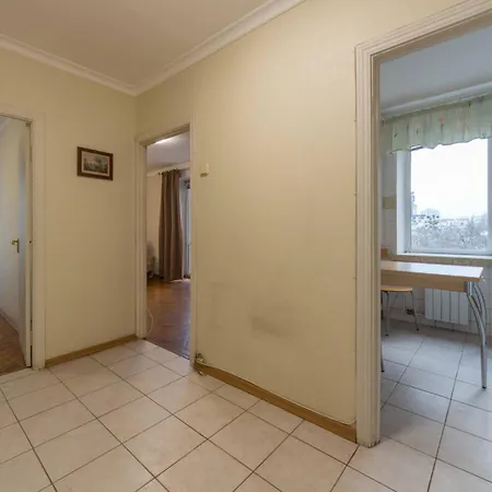 Daire Near Parus Business Centre Kiev